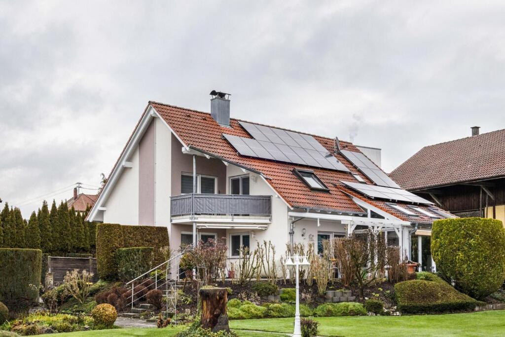 Ferienwohnung Im Gruenen, 10 Km Rv, 30 Km Bodensee, Kueche Bad Balkon Wolpertswende Kültér fotó